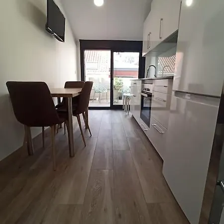 La Casita De Vane - Casa En El Centro Con Parking Privado A Unos 250 Metros 칸가스데모라조