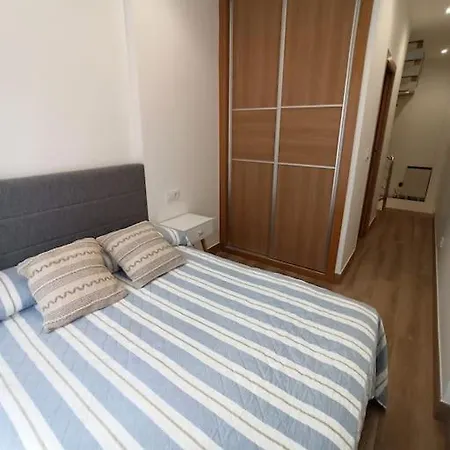 La Casita De Vane - Casa En El Centro Con Parking Privado A Unos 250 Metros * Cangas